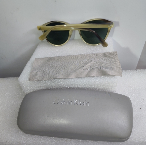 Calvin Klein Eyeglasses Sunglasses CK 5881 Cream Frames Only 51-18-135 w Case - Picture 8 of 9